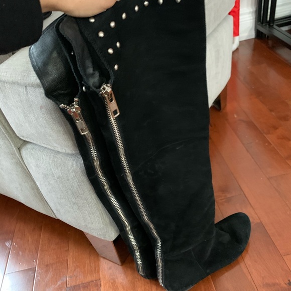 Seude knee high boot! - Picture 3 of 5